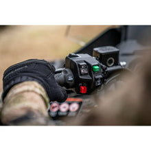 Load image into Gallery viewer, 715005072 - Integrated Heated Grips &amp; Thumb Throttle Combo - G3 Outlander